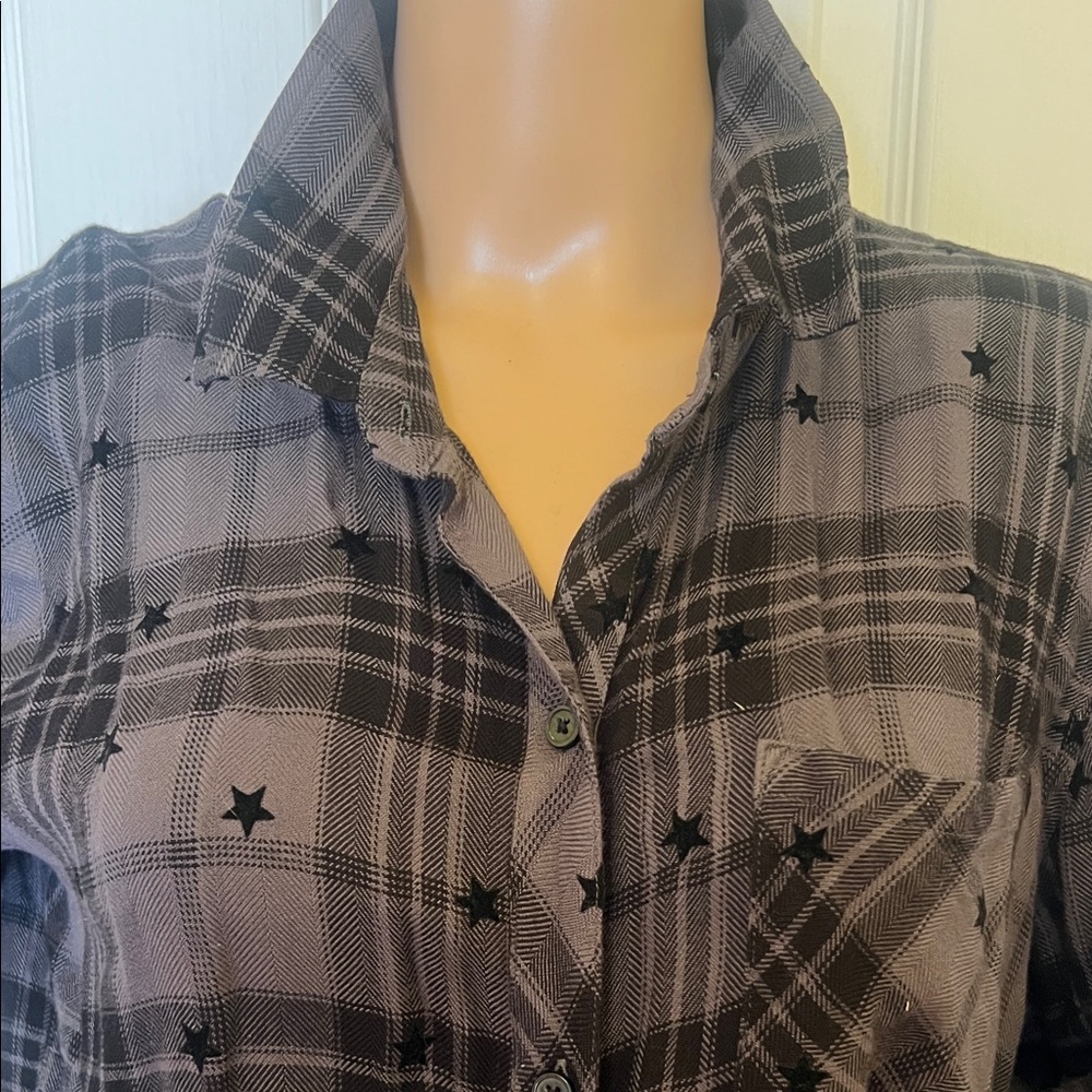 Rails Black and Gray Plaid Shirt w Stars szL